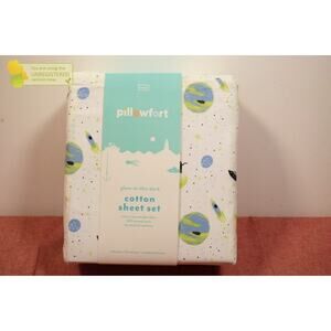 Pillowfort Twin Space Kids' Cotton Sheet Set*